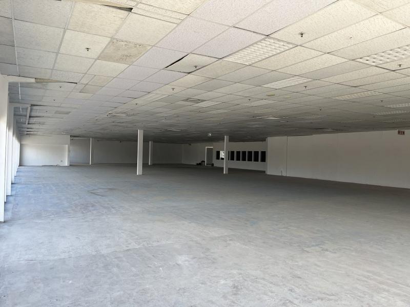 To Let commercial Property for Rent in Paarden Eiland Western Cape